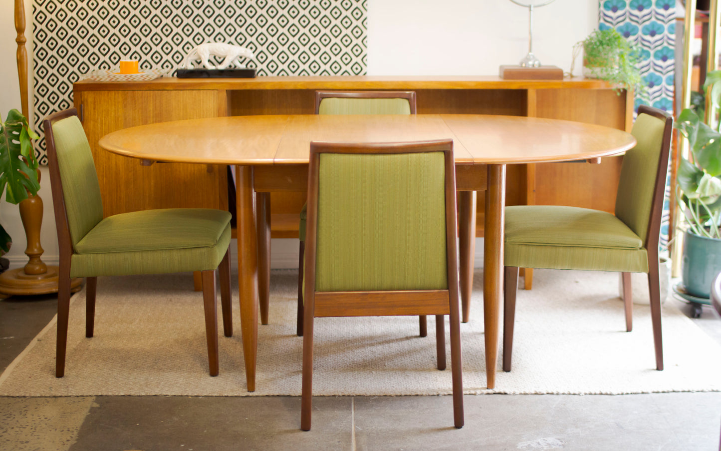 Round Moderntone Extension Table