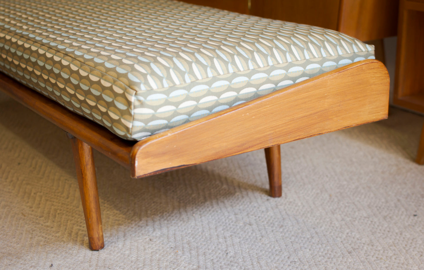 Retro Folding Daybed