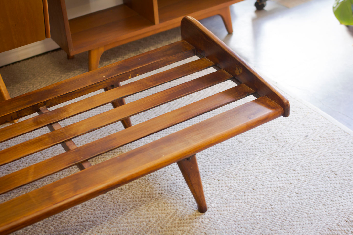 Retro Folding Daybed