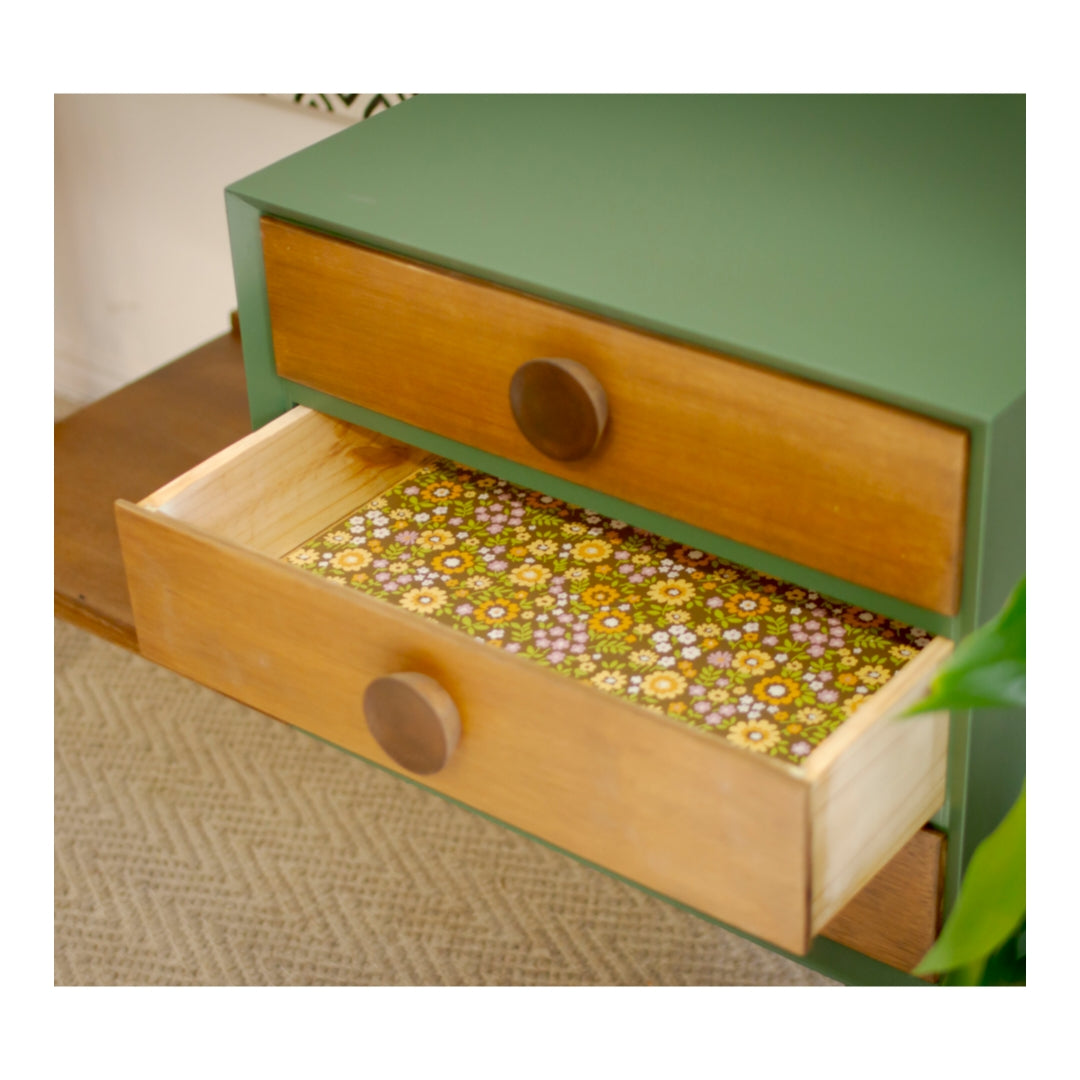 Alrob Refurbished Dresser